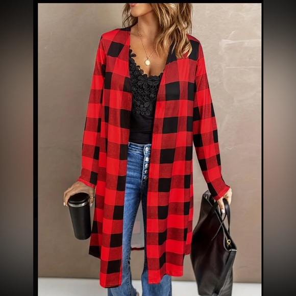 Plus Size Buffalo Plaid Stretchy Cardigan - Picture 4 of 6